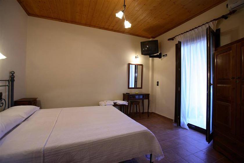 Mirsinia Apartments - Skopelos Loutraki  Екстериор снимка